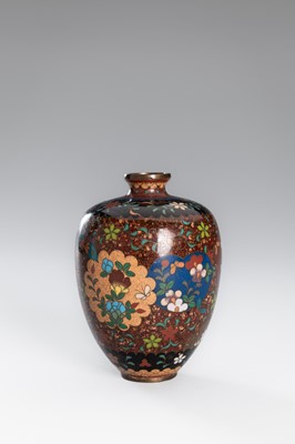 Lot 1549 - A FINE PAIR OF CLOISONNÉ VASES WITH FLOWERS