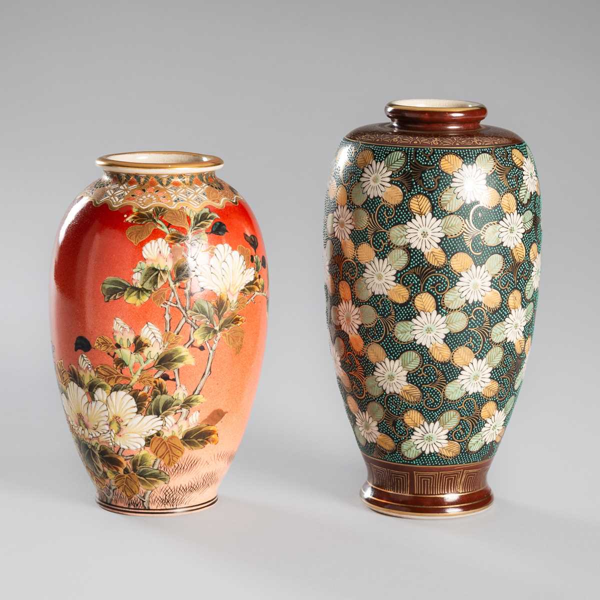 Lot 209 - A GROUP LOT WITH TWO SIGNED SATSUMA EARTHENWARE VASES