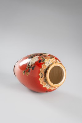 Lot 209 - A GROUP LOT WITH TWO SIGNED SATSUMA EARTHENWARE VASES