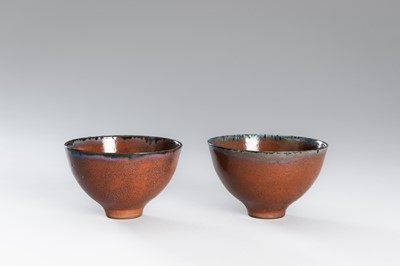 Lot 187 - A LOT WITH THREE CERAMIC BOWLS