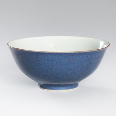 Lot 1131 - A BLUE AND GILT PORCELAIN BOWL, 19TH CENTURY