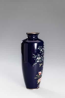 Lot 165 - A MIDNIGHT-BLUE CLOISONNÉ VASE WITH SPARROWS AND SAKURA BLOSSOMS