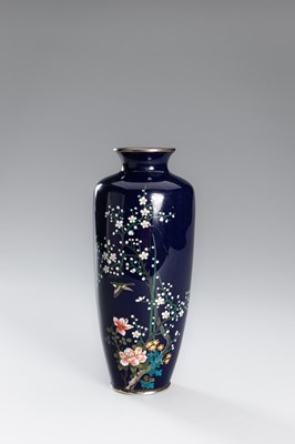 Lot 165 - A MIDNIGHT-BLUE CLOISONNÉ VASE WITH SPARROWS AND SAKURA BLOSSOMS
