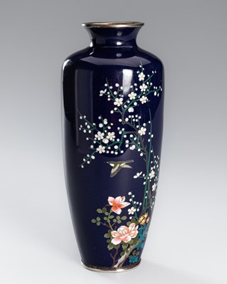 Lot 165 - A MIDNIGHT-BLUE CLOISONNÉ VASE WITH SPARROWS AND SAKURA BLOSSOMS