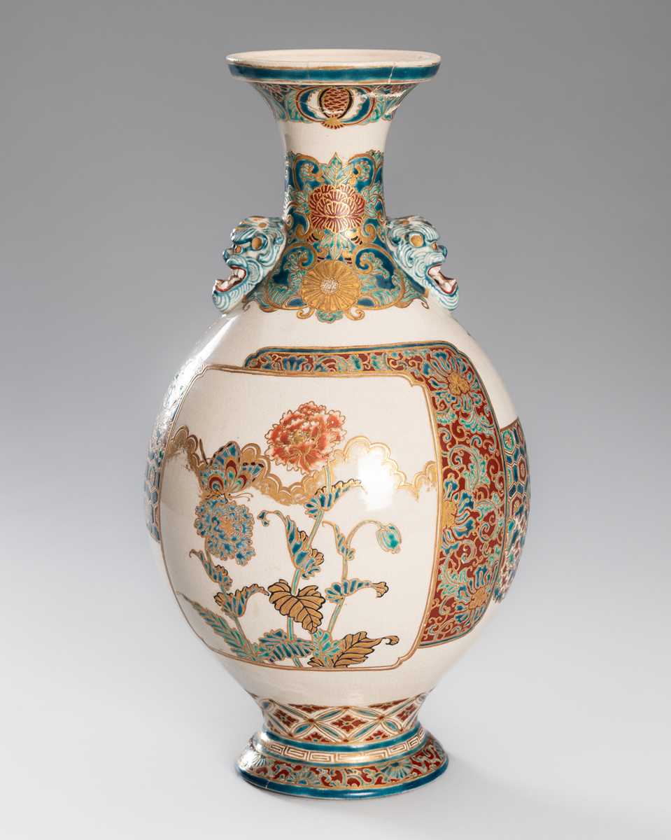 Lot 202 - TAKATSU: A SIGNED SATSUMA EARTHENWARE VASE WITH CHRYSANTEMUMS AND PEONIES