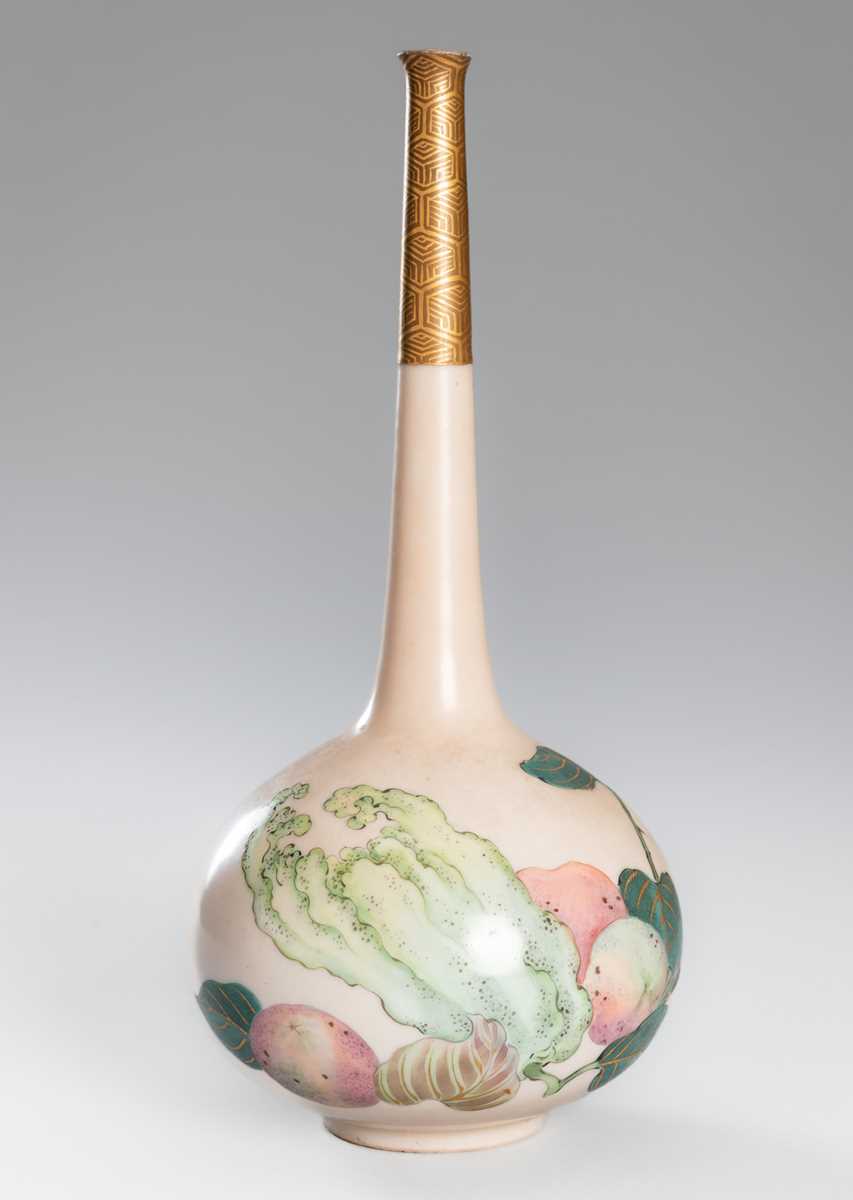 Lot 217 - A FINE PORCELAIN ‘PEACH AND FINGER CITRON’ BOTTLE VASE