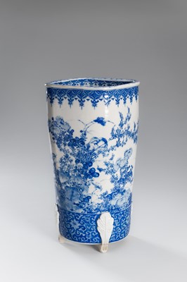 Lot 222 - KATO SAMPEI: A SETO-WARE BLUE AND WHITE PORCELAIN ‘BIRDS AND FLOWERS’ VASE