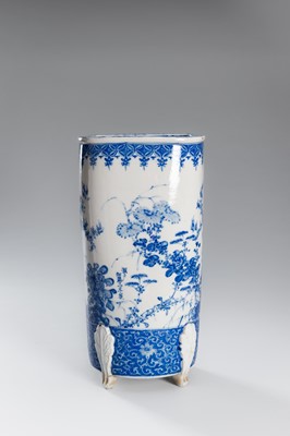 Lot 222 - KATO SAMPEI: A SETO-WARE BLUE AND WHITE PORCELAIN ‘BIRDS AND FLOWERS’ VASE