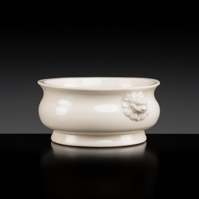 Lot 1157 - A DEHUA PORCELAIN CENSER, QING DYNASTY