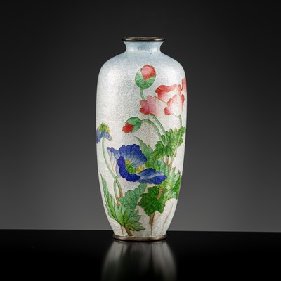 Lot 168 - OTA: GINBARI CLOISONNÉ VASE WITH PEONY BLOSSOMS