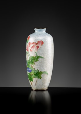 Lot 168 - OTA: GINBARI CLOISONNÉ VASE WITH PEONY BLOSSOMS