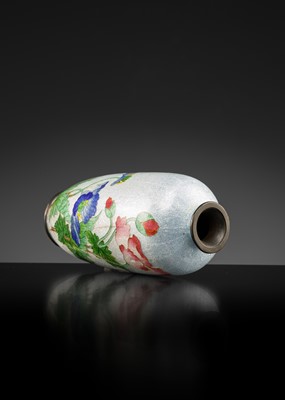 Lot 168 - OTA: GINBARI CLOISONNÉ VASE WITH PEONY BLOSSOMS