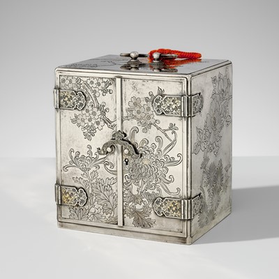 Lot 15 - TERUYOSHI: A FINE SILVER KODANSU (SMALL CABINET)