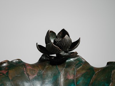 Lot 18 - A ‘LOTUS’ BRONZE BOWL WITH TWO FROGS