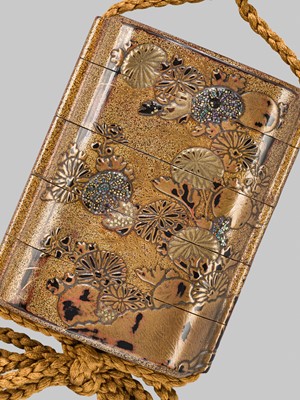 Lot 2 - A FINE FOUR-CASE LACQUER INRO WITH CHRYSANTHEMUMS, WITH EN-SUITE NETSUKE AND OJIME