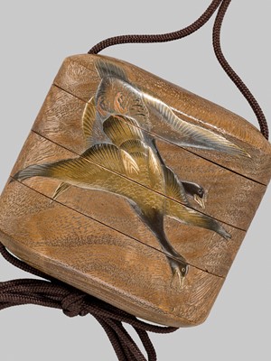 Lot 25 - TOGI: A FINE THREE-CASE LACQUERED KIRI (PAULOWNIA) WOOD INRO