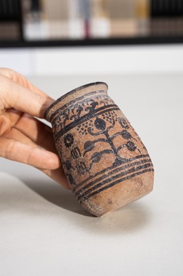 Lot 105 - A NEOLITHIC POTTERY ‘ZEBU’ CUP, INDUS VALLEY CIVILIZATION, 3300 BC to 1300 BC