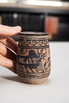 Lot 105 - A NEOLITHIC POTTERY ‘ZEBU’ CUP, INDUS VALLEY CIVILIZATION, 3300 BC to 1300 BC