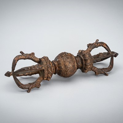Lot 743 - A LARGE BRONZE VAJRA, 18TH CENTURY OR LATER