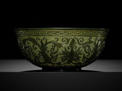 A MUGHAL-STYLE GREEN JADE ‘LOTUS’ BOWL, 18TH CENTURY