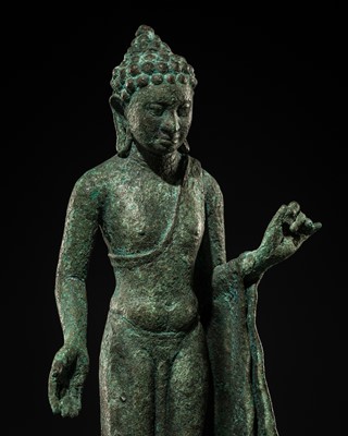 Lot 458 - A MAGNIFICENT BRONZE FIGURE OF BUDDHA, SRIVIJAYA EMPIRE, 7TH-8TH CENTURY