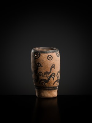 Lot 106 - A SMALL SLIP DECORATED ‘FLOCK OF BIRDS’ POTTERY CUP, INDUS VALLEY