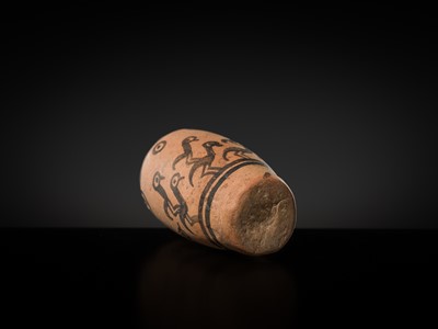 Lot 106 - A SMALL SLIP DECORATED ‘FLOCK OF BIRDS’ POTTERY CUP, INDUS VALLEY