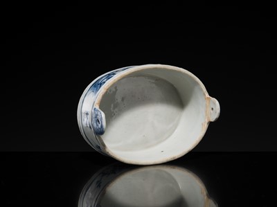 Lot 177 - A BLUE AND WHITE BUTTER DISH AND COVER, QIANLONG PERIOD, FROM THE NANKING CARGO