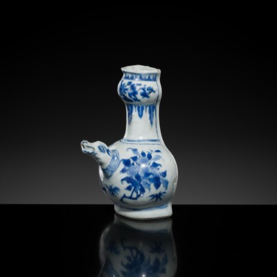 Lot 171 - A BLUE AND WHITE FLATBACK KENDI, TRANSITIONAL PERIOD, FROM THE HATCHER CARGO