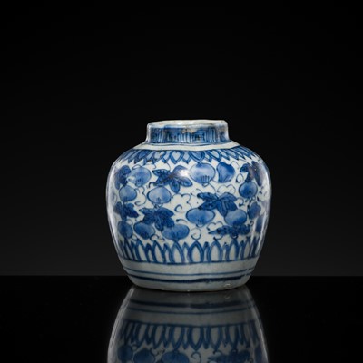 Lot 169 - A MELON-FORM ‘GOURD-VINE’ JAR, TRANSITIONAL PERIOD, FROM THE HATCHER CARGO