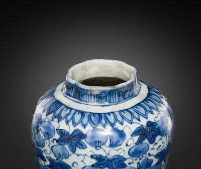 Lot 169 - A MELON-FORM ‘GOURD-VINE’ JAR, TRANSITIONAL PERIOD, FROM THE HATCHER CARGO