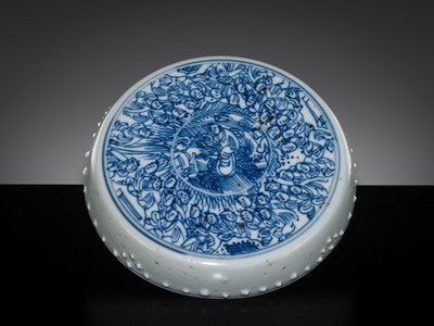 Lot 168 - A BLUE AND WHITE ‘MYTHICAL BEASTS AND HUNDRED BOYS’ DRUM-FORM BOX AND COVER, KANGXI PERIOD