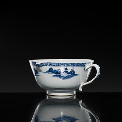 Lot 178 - A BLUE AND WHITE LARGE BOWL-SHAPED JUG, QIANLONG PERIOD, FROM THE NANKING CARGO