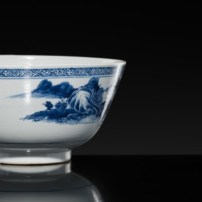 Lot 178 - A BLUE AND WHITE LARGE BOWL-SHAPED JUG, QIANLONG PERIOD, FROM THE NANKING CARGO