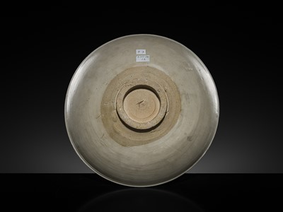 Lot 146 - A CARVED CIZHOU ‘LOTUS’ BOWL, NORTHERN SONG-YUAN DYNASTY