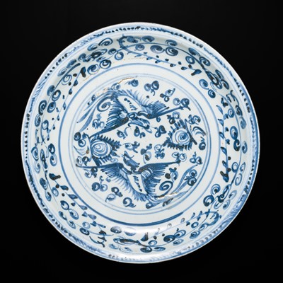 Lot 160 - A BLUE AND WHITE ‘PHOENIX’ DISH, MING DYNASTY