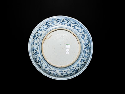 Lot 160 - A BLUE AND WHITE ‘PHOENIX’ DISH, MING DYNASTY