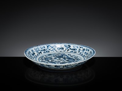 Lot 160 - A BLUE AND WHITE ‘PHOENIX’ DISH, MING DYNASTY