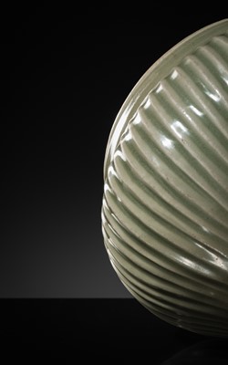 Lot 12 - A LONGQUAN CELADON ‘HUNDRED RIB’ JAR, GUAN, LATE YUAN-EARLY MING DYNASTY