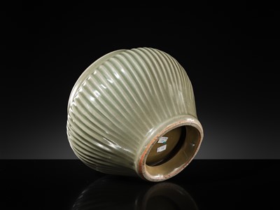 Lot 12 - A LONGQUAN CELADON ‘HUNDRED RIB’ JAR, GUAN, LATE YUAN-EARLY MING DYNASTY