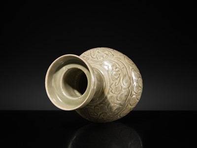 Lot 5 - A RARE CARVED LONGQUAN CELADON VASE AND COVER, NORTHERN SONG DYNASTY
