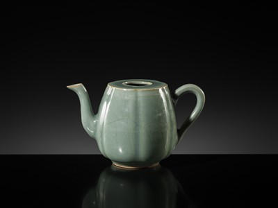 Lot 7 - A RARE LONGQUAN CELADON MELON-FORM TEAPOT, SOUTHERN SONG-YUAN DYNASTY