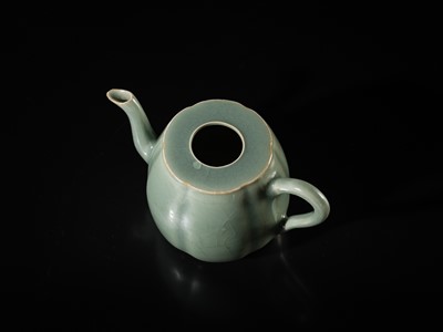 Lot 7 - A RARE LONGQUAN CELADON MELON-FORM TEAPOT, SOUTHERN SONG-YUAN DYNASTY