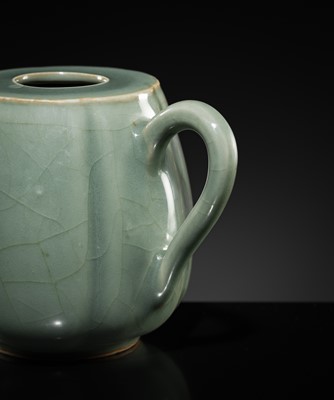 Lot 7 - A RARE LONGQUAN CELADON MELON-FORM TEAPOT, SOUTHERN SONG-YUAN DYNASTY