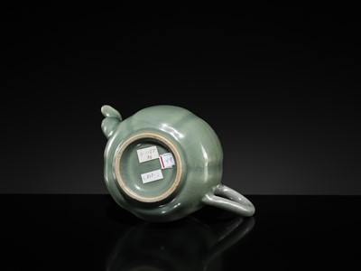 Lot 7 - A RARE LONGQUAN CELADON MELON-FORM TEAPOT, SOUTHERN SONG-YUAN DYNASTY
