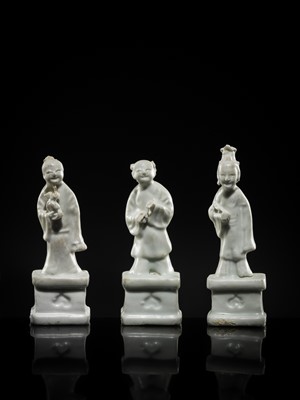 Lot 33 - A RARE GROUP OF SEVEN DEHUA GLAZED FIGURES OF THE DAOIST IMMORTALS, BAXIAN, QIANLONG PERIOD, FROM THE NANKING CARGO