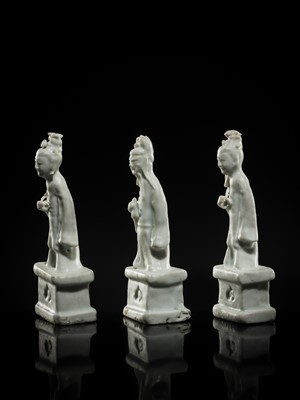 Lot 33 - A RARE GROUP OF SEVEN DEHUA GLAZED FIGURES OF THE DAOIST IMMORTALS, BAXIAN, QIANLONG PERIOD, FROM THE NANKING CARGO