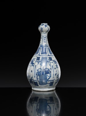 Lot 170 - A BLUE AND WHITE GARLIC MOUTH VASE, TRANSITIONAL PERIOD, FROM THE HATCHER CARGO