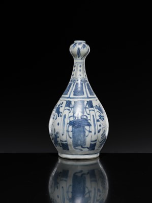 Lot 170 - A BLUE AND WHITE GARLIC MOUTH VASE, TRANSITIONAL PERIOD, FROM THE HATCHER CARGO