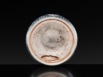 Lot 165 - A BLUE AND WHITE INKSTONE, LATE MING DYNASTY